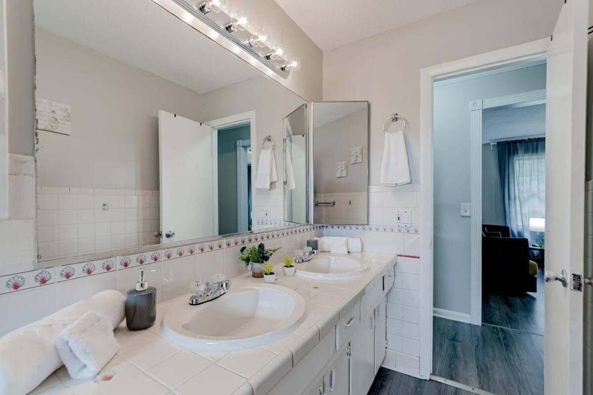 Comfy In Columbia Villa Bagian luar foto
